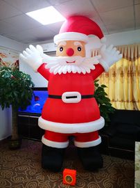Ο μικρός πνευματικός διογκώσιμος θαυμαστής Χριστουγέννων ενσωμάτωσε τον ανεμιστήρα η πλαστική Shell κινούμενων σχεδίων
